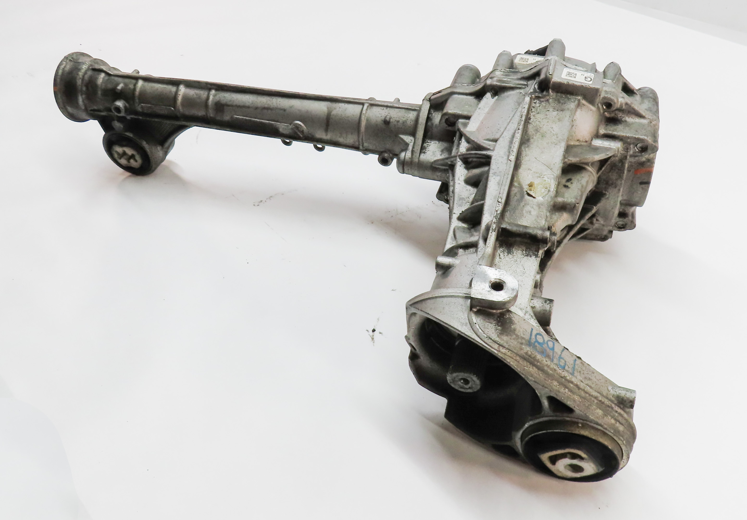 11-17 VW TOUAREG AUDI Q7 (4L) 3.0L 3.6L FRONT DIFFERENTIAL GEAR CARRIER (AGT) — exact item pictured
